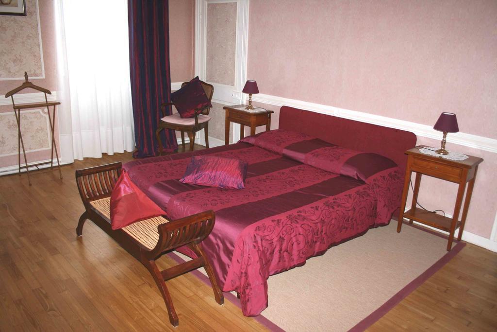 Ar Presbital Koz Saint-Thegonnec Loc-Eguiner Bagian luar foto